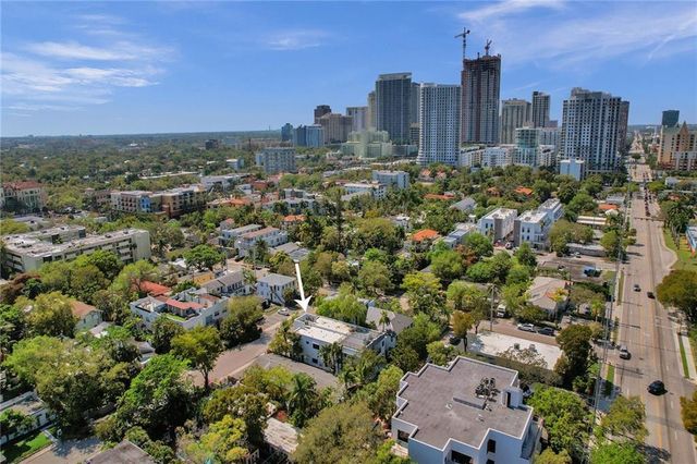 1211 SE 1st Street, Fort Lauderdale, FL 33301