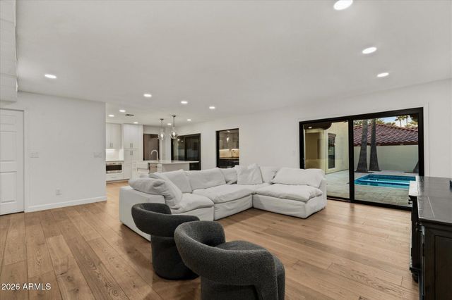3116 E ROSE Lane, Phoenix, AZ 85016
