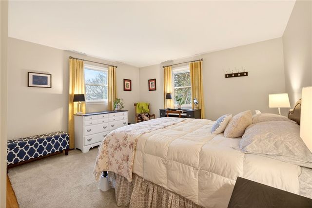 7 Framingham Lane, Pittsford, NY 14534