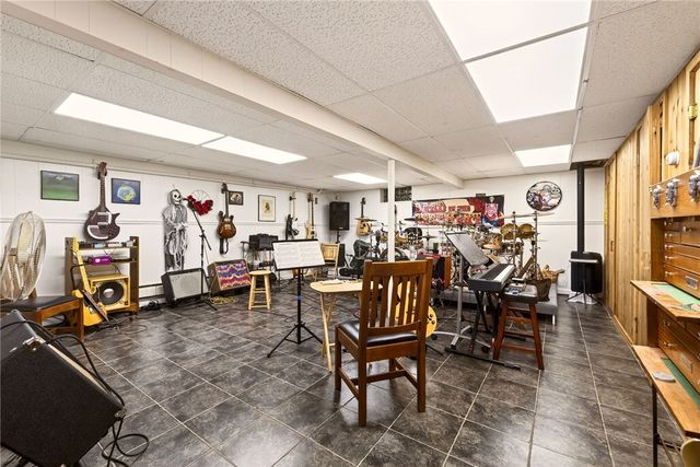 7 Framingham Lane, Pittsford, NY 14534