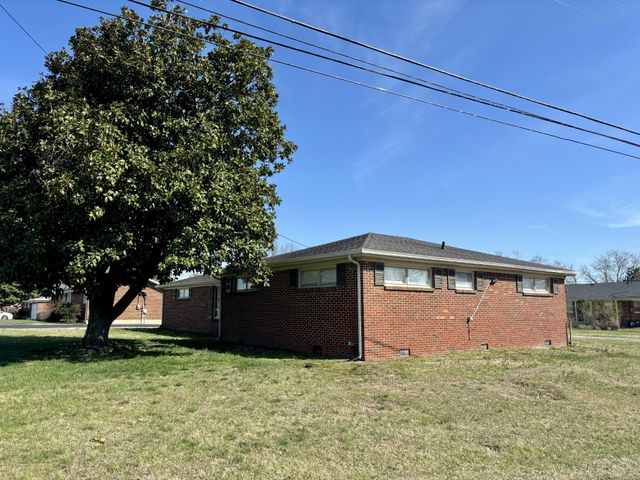 223 Cardinal Dr, Mcminnville, TN 37110