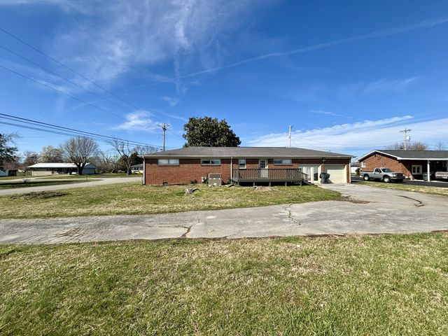 223 Cardinal Dr, Mcminnville, TN 37110