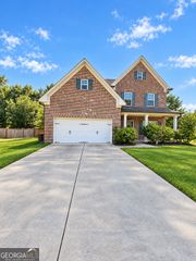 4139 Anthony Creek Drive, Loganville, GA 30052