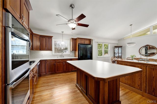 584 Stoneleigh Road, Oneida, NY 13421