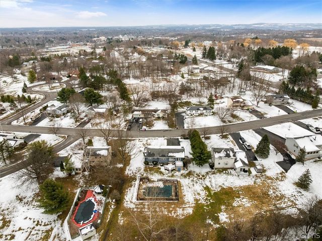 584 Stoneleigh Road, Oneida, NY 13421