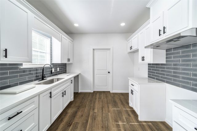 1014 Sycamore Avenue, Corsicana, TX 75110