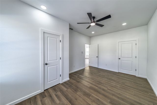 1014 Sycamore Avenue, Corsicana, TX 75110