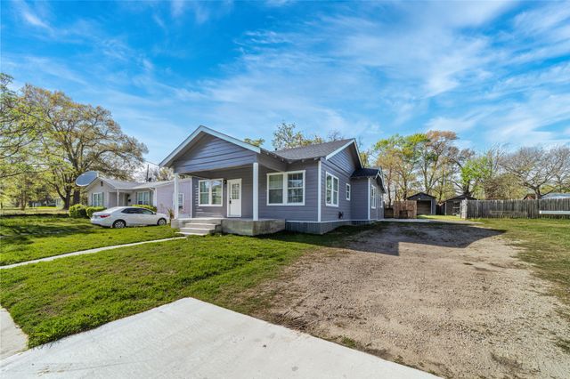 1014 Sycamore Avenue, Corsicana, TX 75110