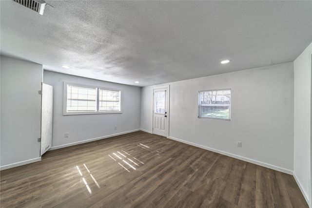 1014 Sycamore Avenue, Corsicana, TX 75110