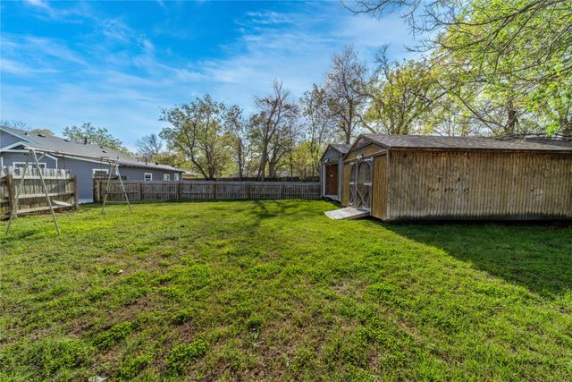 1014 Sycamore Avenue, Corsicana, TX 75110