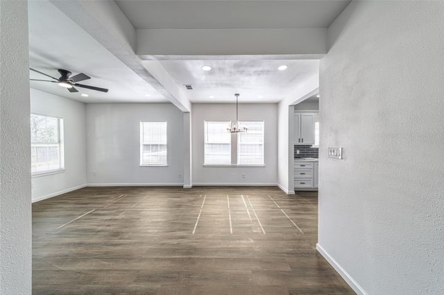 1014 Sycamore Avenue, Corsicana, TX 75110