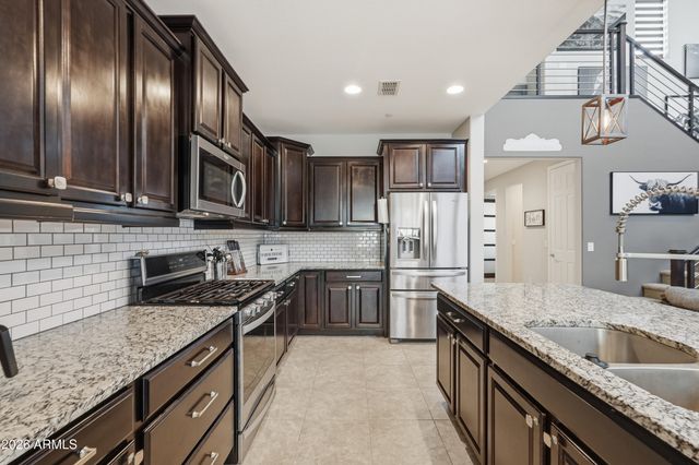 9707 E TUPELO Avenue, Mesa, AZ 85212