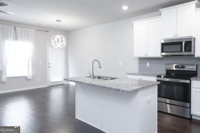 3410 Highbury Way, Lithonia, GA 30038