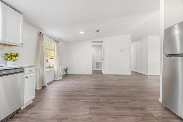 13907 NE 180TH STREET, Waldo, FL 32694