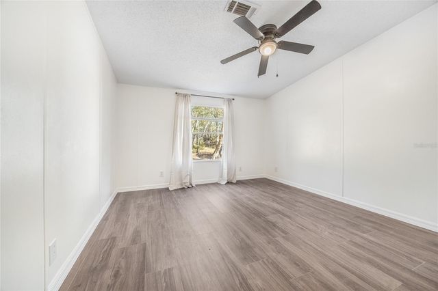 13907 NE 180TH STREET, Waldo, FL 32694