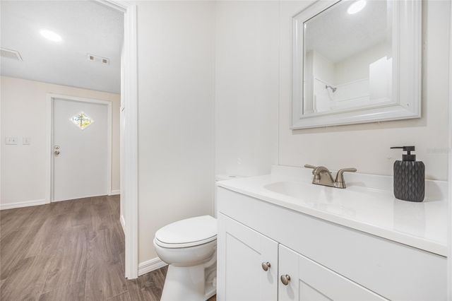 13907 NE 180TH STREET, Waldo, FL 32694