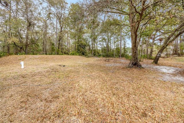 13907 NE 180TH STREET, Waldo, FL 32694