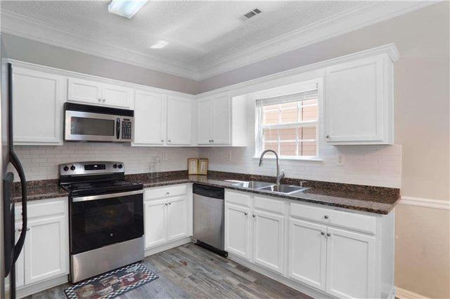 574 Hansen Drive, Locust Grove, GA 30248