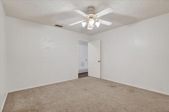 834 S Ridgeway Drive, Cleburne, TX 76033