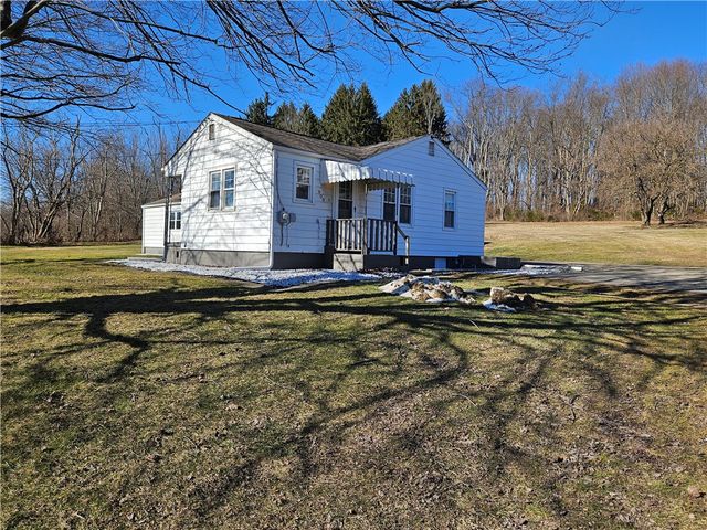 908 New Castle Rd, Franklin Twp, PA 16001