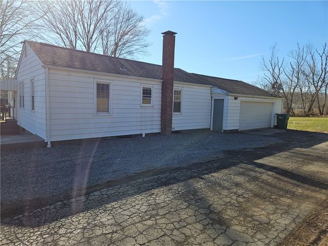 908 New Castle Rd, Franklin Twp, PA 16001