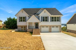 407 Hampton Way, Dandridge, TN 37725