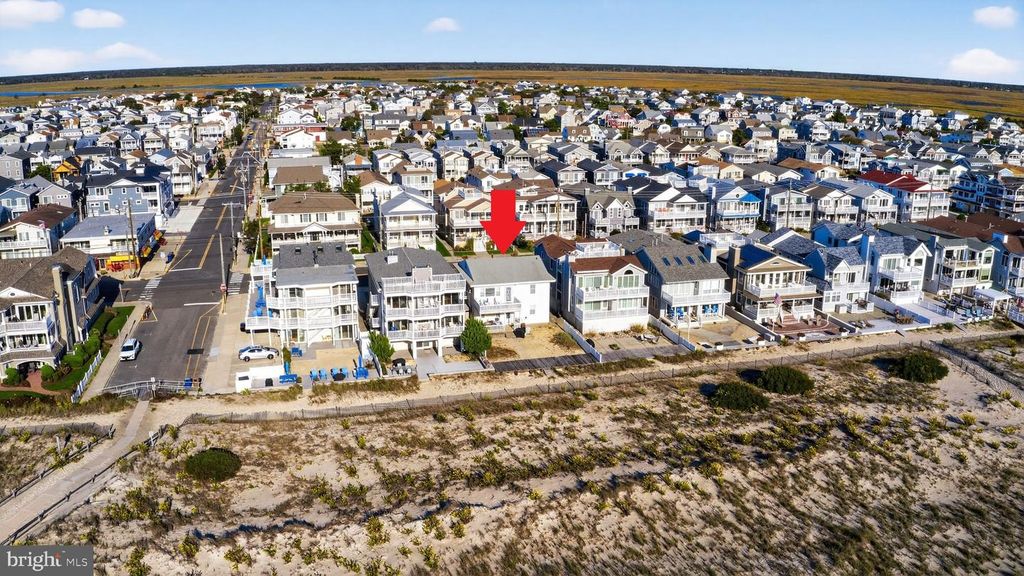 Image 9 of property listing at 5441 CENTRAL AVE, Ocean City, NJ 08226