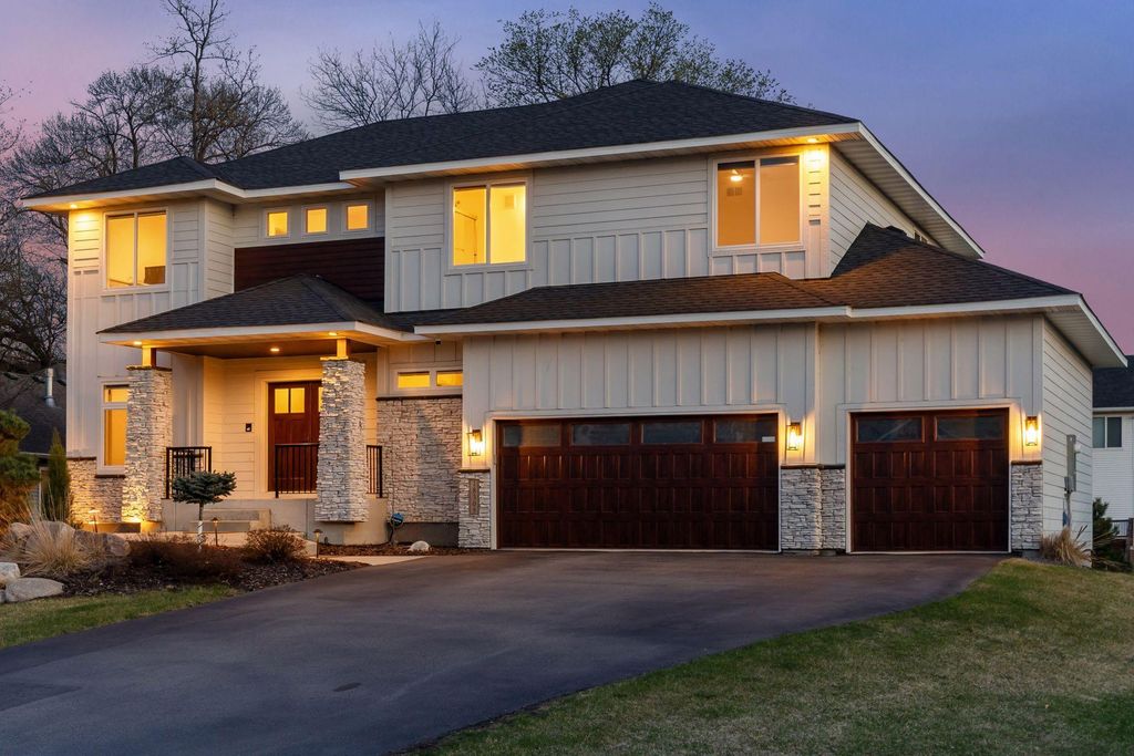 18305 Dove Court, Eden Prairie, MN 55347