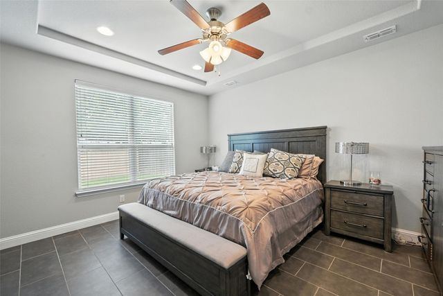 933 Spring Falls Drive, Mckinney, TX 75071