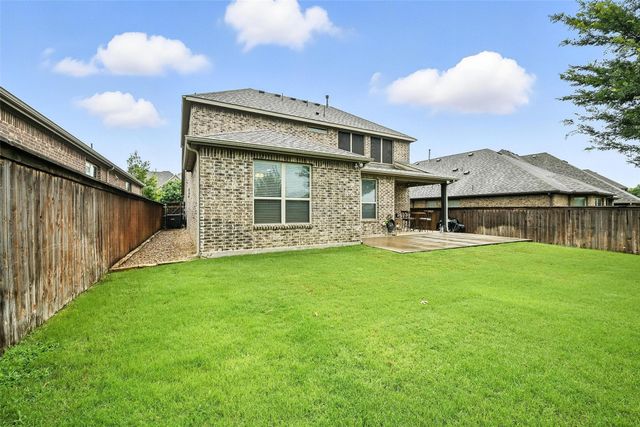933 Spring Falls Drive, Mckinney, TX 75071
