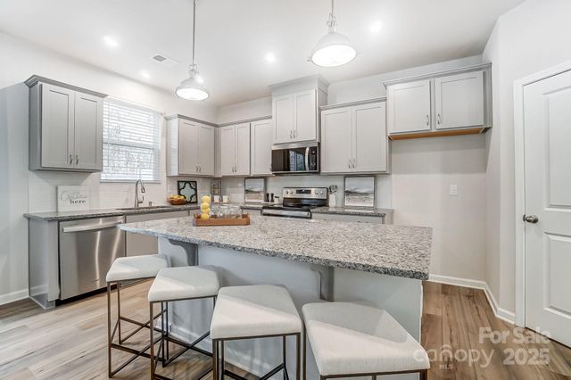 311 Laura Elizabeth Lane, Clover, SC 29710