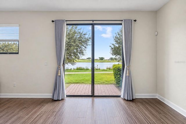 1302 ROYAL ST GEORGE BOULEVARD 1302, Davenport, FL 33896
