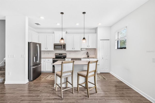 1302 ROYAL ST GEORGE BOULEVARD 1302, Davenport, FL 33896