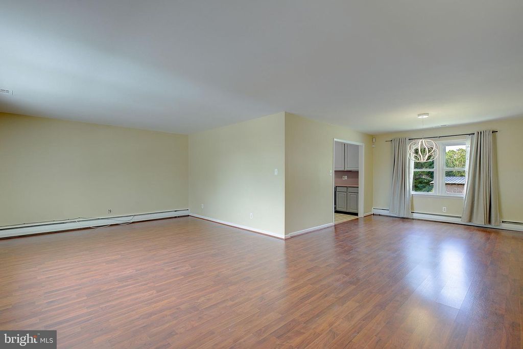 Image 3 of property listing at 2546 HILLSIDE DR, Huntingtown, MD 20639