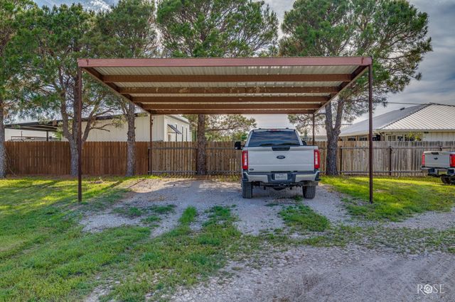 4505 Blumentritt Road, San Angelo, TX 76905