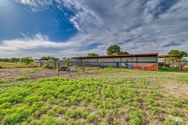 4505 Blumentritt Road, San Angelo, TX 76905