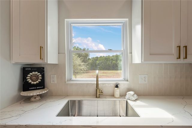 212 Colonels Road, Pendleton, SC 29670