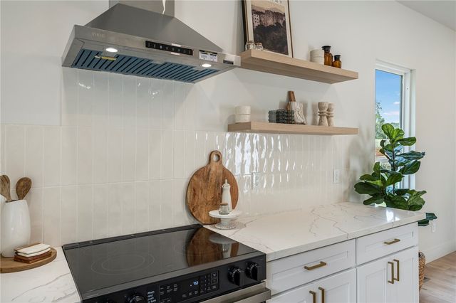 212 Colonels Road, Pendleton, SC 29670