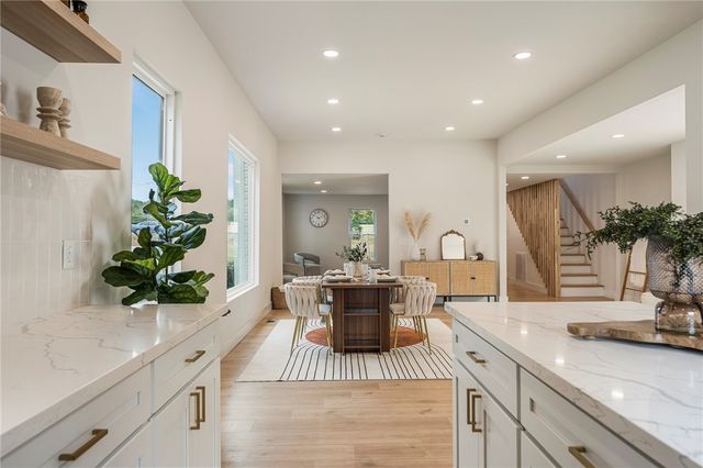 212 Colonels Road, Pendleton, SC 29670