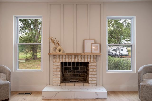 212 Colonels Road, Pendleton, SC 29670