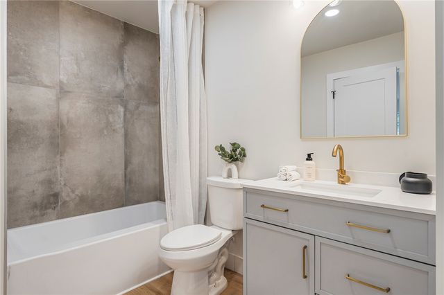 212 Colonels Road, Pendleton, SC 29670