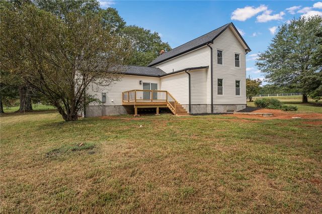212 Colonels Road, Pendleton, SC 29670