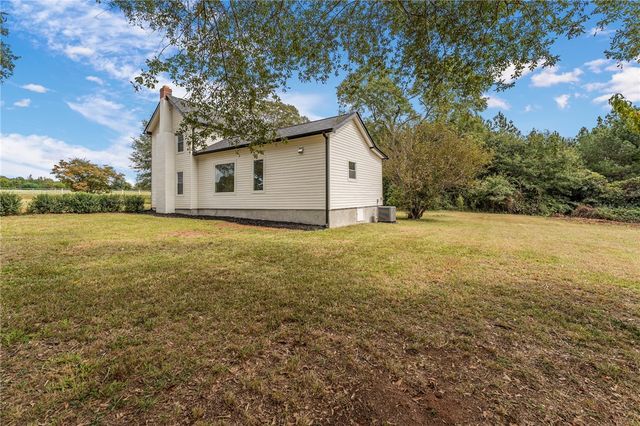 212 Colonels Road, Pendleton, SC 29670