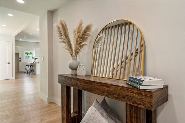 212 Colonels Road, Pendleton, SC 29670