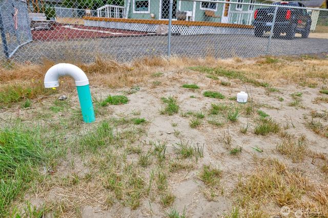 733 Wood Duck Avenue SE, Ocean Shores, WA 98569