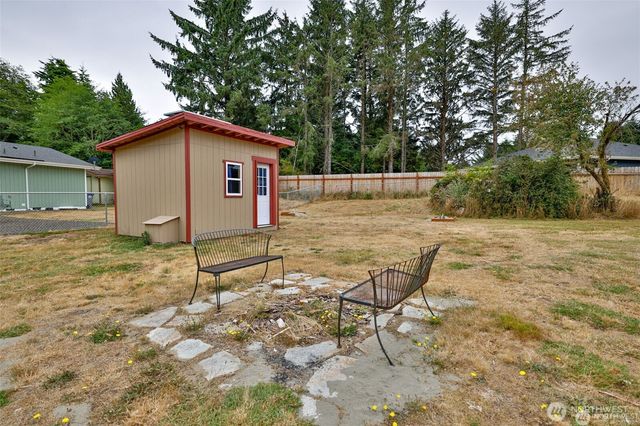 733 Wood Duck Avenue SE, Ocean Shores, WA 98569