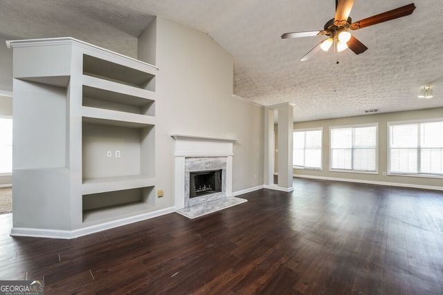 920 Glen Oaks Lane, Lawrenceville, GA 30044