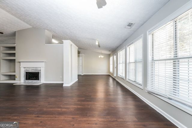 920 Glen Oaks Lane, Lawrenceville, GA 30044