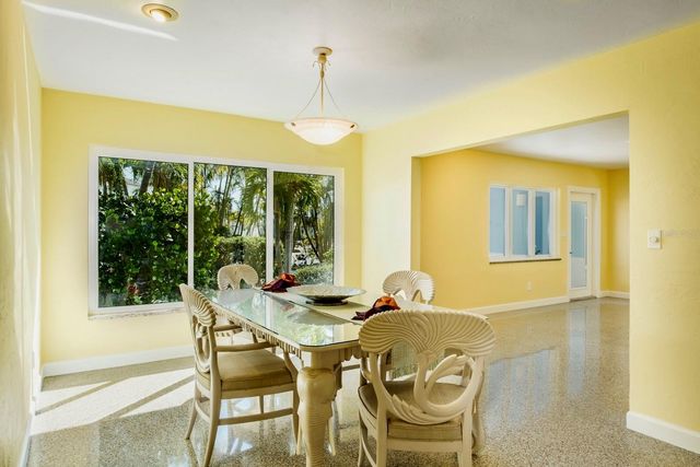 4550 PLAZA WAY, St Pete Beach, FL 33706