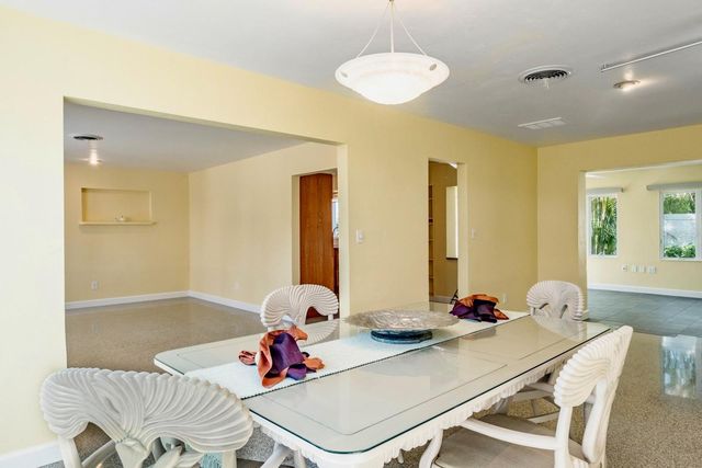 4550 PLAZA WAY, St Pete Beach, FL 33706